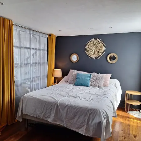 Joli Loft Avec Exterieur Et Parking Gratuit Lejlighed *